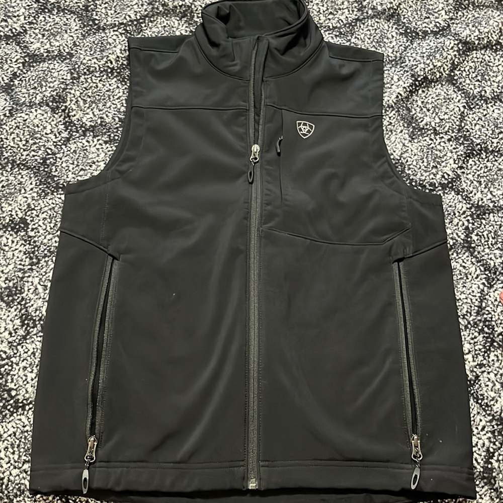 Ariat vest